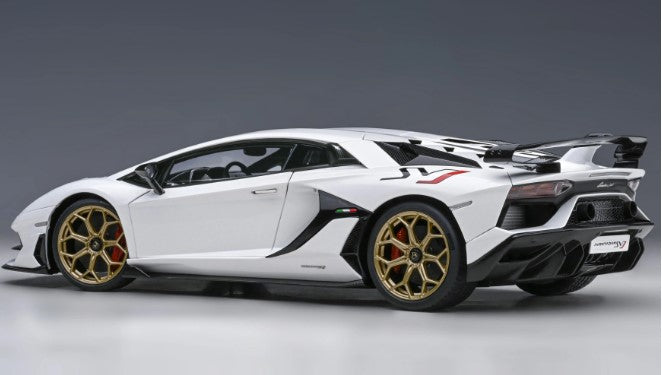 79217 AUTOart 1:18 Lamborghini Aventador SVJ Pearl White model cars