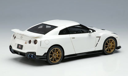 [ Back-order ] Make Up EIDOLON EM684B 1:43 Nissan GT-R Premium Edition T-spec 2024 Brilliant White Pearl