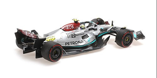 110222144 MINICHAMPS 1:18 Mercedes AMG Petronas F1 Team F1 W13 E Performance Lewis Hamilton Brazilian GP 2022 2nd place