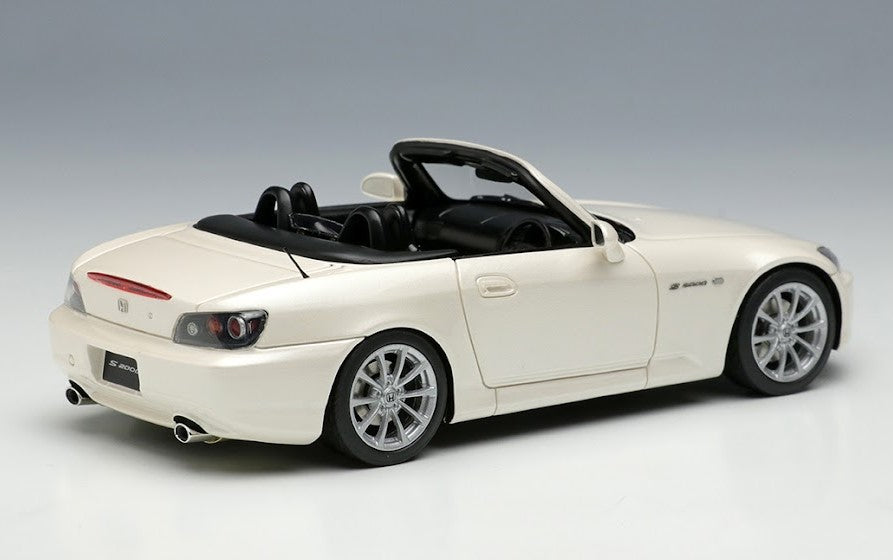 [ Back-order ] Make Up EIDOLON EM677B 1:43 Honda S2000 (AP2) 2005 Platinum White Pearl