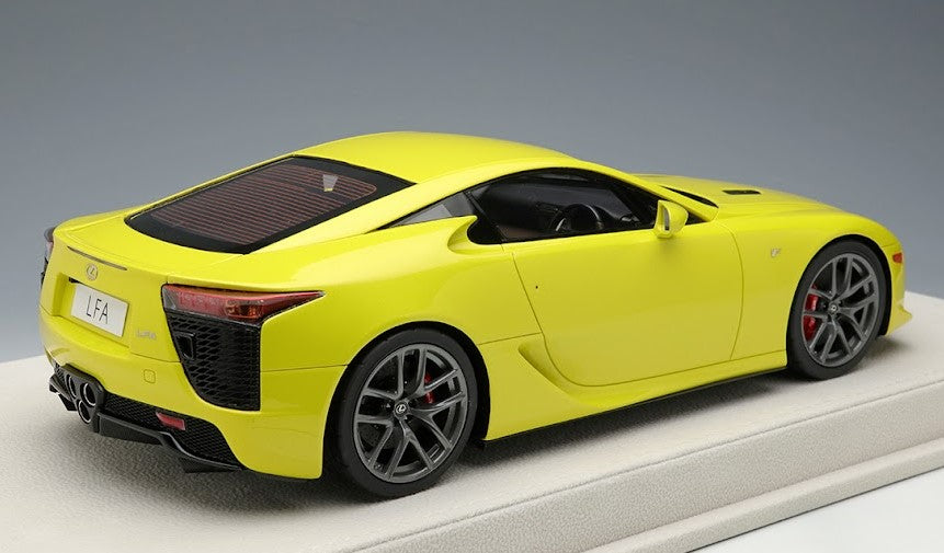 [ Back-order ] Make Up EIDOLON EML043D 1:18 Lexus LFA 2010 Pearl Yellow