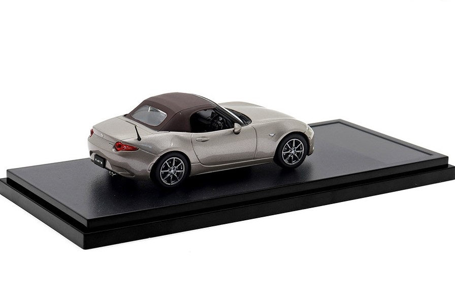 [ Back-order ] Hi-Story HS443PT 1:43 MAZDA ROADSTER Brown Top (2022) Platinum Quartz Metallic Diecast