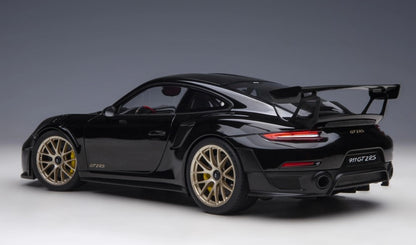 78186 AUTOart 1:18 Porsche 911 (991.2) GT2 RS Weissach Package Black / Carbon Black