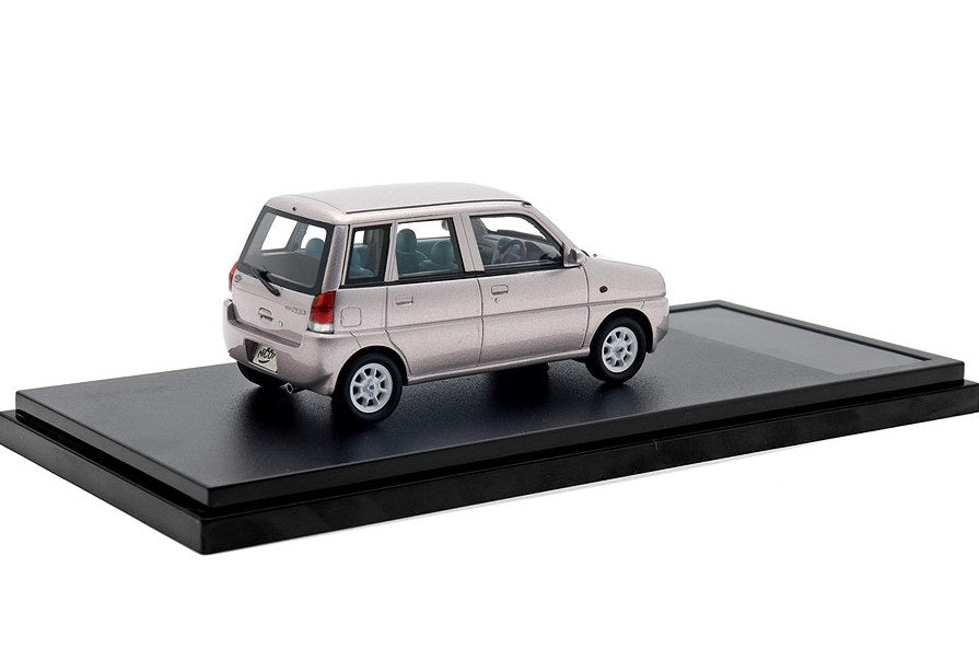 [ Back-order ] Hi-Story HS432PK 1:43 SUBARU PLEO NICOT (2002) Frosty Rose Metallic Resin