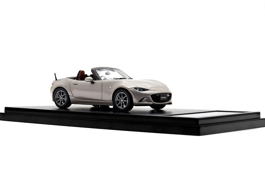 [ Back-order ] Hi-Story HS443PT 1:43 MAZDA ROADSTER Brown Top (2022) Platinum Quartz Metallic Diecast