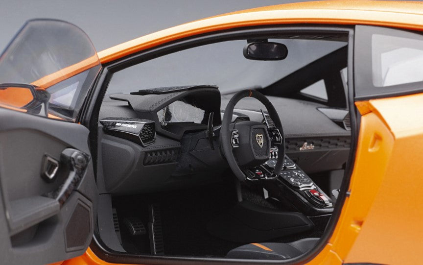 [ Back-order ] AUTOart 12076 1:12 Lamborghini URACAN PERFOMANTE Matte Orange