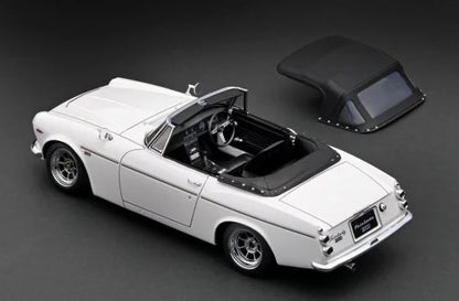 [ Back-order ] ignition model IG2713 1:18 DATSUN Fairlady 2000 (SR311) White