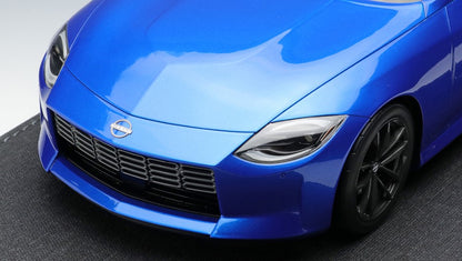 IM064 Make Up/IDEA 1:18 Nissan Z Performance 2023 Ceylan Blue / Super Black