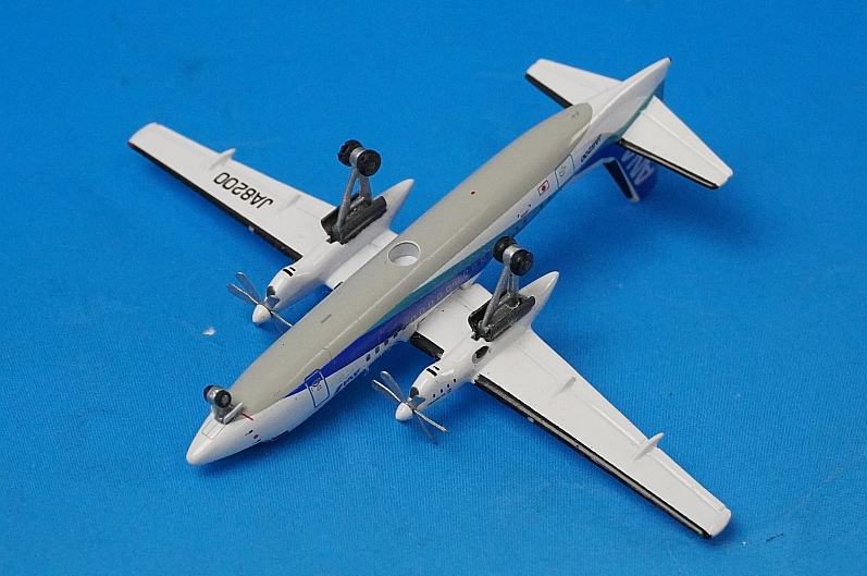 1:400 Fokker 50 ANA JA8200 JC Wings airplane model