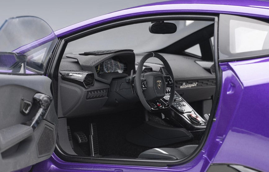 [ Back-order ] AUTOart 12078 1:12 Lamborghini Uracan Performante Pearl Purple