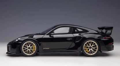 78186 AUTOart 1:18 Porsche 911 (991.2) GT2 RS Weissach Package Black / Carbon Black