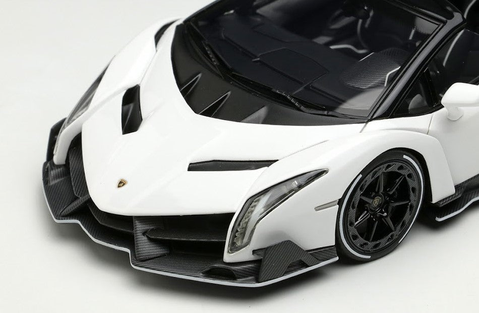 [ Back-order ] Make Up EIDOLON EM451G 1:43 Lamborghini Veneno Roadster 2015 White