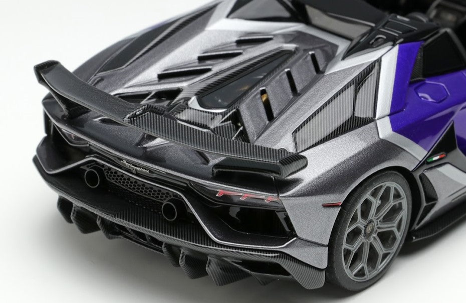 [ Back-order ] Make Up EIDOLON EM669C 1:43 Lamborghini Aventador SVJ Roadster Ad Personam 2 Tone Paint Viola Hestia/Grigio Lynx