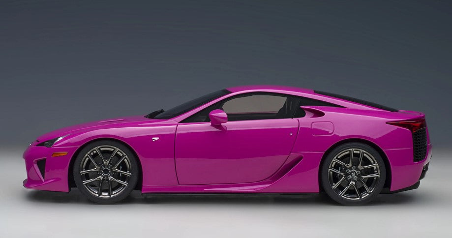 78859 AUTOart 1:18 Lexus LFA Passionate Pink