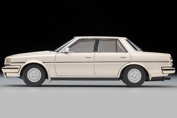 LV-N137c TOMYTEC Tomica 1:64 Toyota Cresta Super Lucent Twin Cam 24 Beige 1986