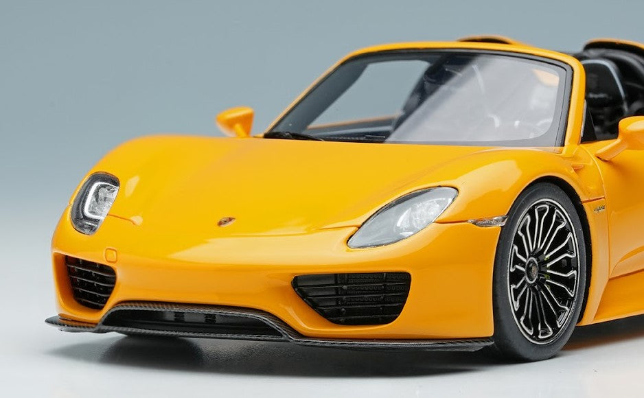 EM568D MakeUp EIDOLON 1:43 Porsche 918 Spyder 2011 Signal Yellow