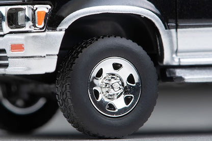 LV-N255c TOMYTEC Tomica LV NEO 1:64 Toyota Hilux 4WD Pickup Double Cab SSR-X with optional equipment Black/Silver