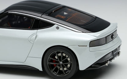 [ Back-order ] Make Up EIDOLON EM647B 1:43 Nissan Fairlady Z Version ST 2023 (JP) White/Black