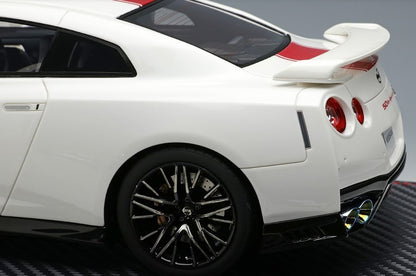 [ Back-order ] Make Up IDEA IM043B 1:18 Nissan GT-R 50th Anniversary Brilliant White Pearl (Red Stripe)