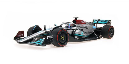 110222163 MINICHAMPS 1:18 Mercedes AMG Petronas F1 W13 E Performance George Russell Brazilian GP 2022