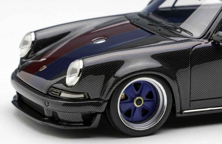 EM427N MakeUp EIDOLON 1:43 Singer 911 DLS 2022 Visible Carbon / Stripe