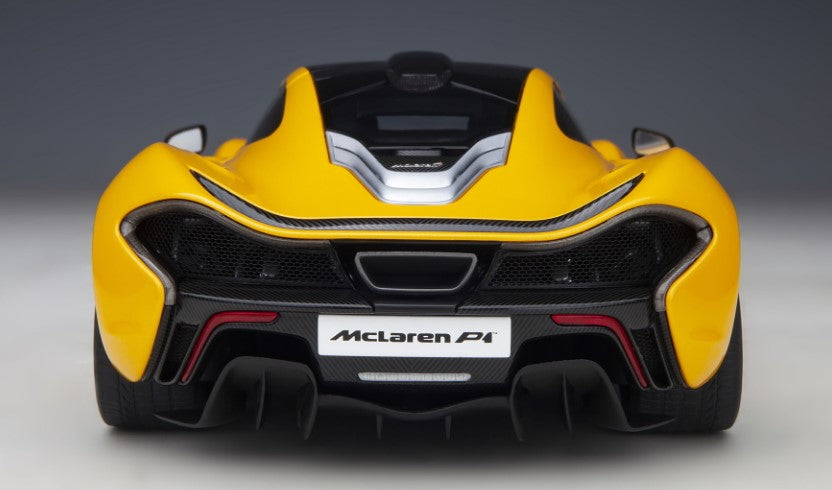 76067 AUTOart 1:18 McLaren P1 Metallic Yellow / Black & Yellow Seat