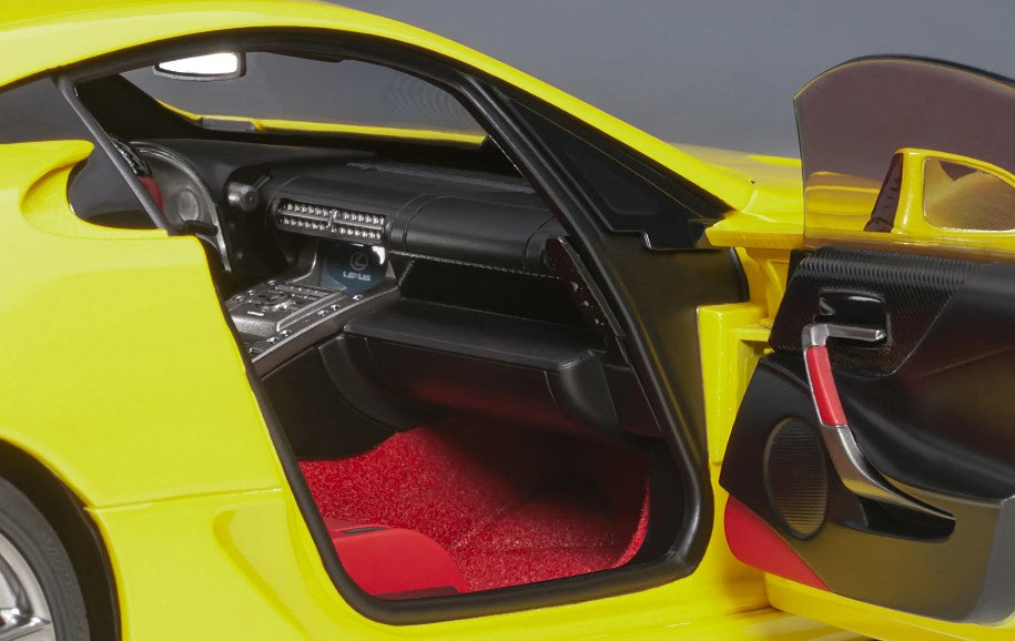 78854 AUTOart 1:18 Lexus LFA Pearl Yellow