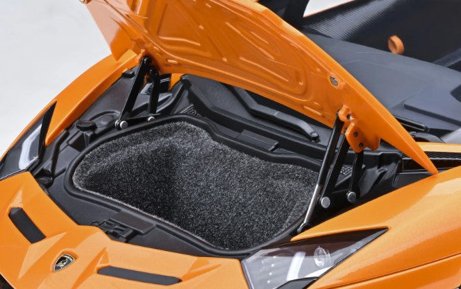 79218 AUTOart 1:18 Lamborghini Aventador SVJ Pearl Orange model car