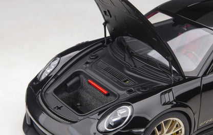 78186 AUTOart 1:18 Porsche 911 (991.2) GT2 RS Weissach Package Black / Carbon Black