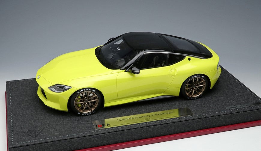 IM056 MakeUp IDEA 1:18 Nissan Fairlady Z Prototype 2020 Ikazuchi Yellow