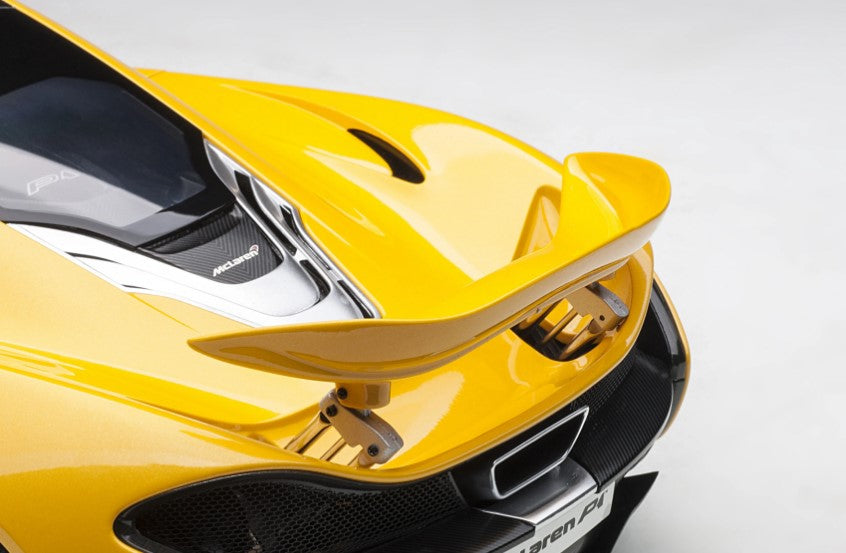 [ Back-order ] AUTOart 12242 1:12 McLaren P1 Yellow