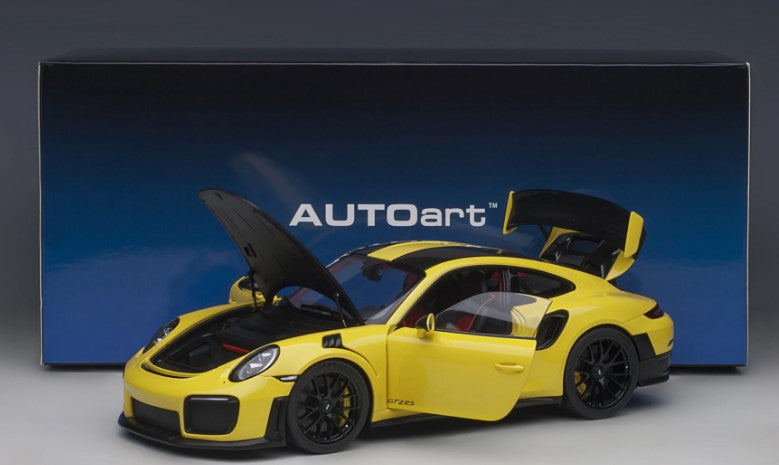 78172 AUTOart 1:18 Porsche 911 991.2 GT2 RS Weissach Package Yellow Carbon Black