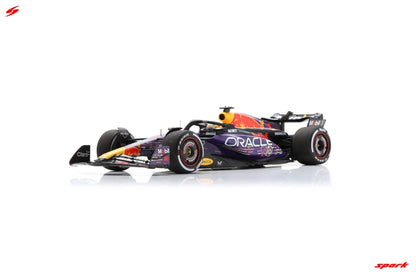 18S972 Spark 1:18 Oracle Red Bull Racing RB19 #1 Winner, Las Vegas Grand Prix 2023, M. Verstappen