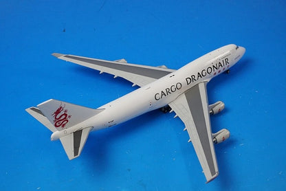1:400 B747-400BCF modified cargo type Dragon Air Cargo B-KAF EW4744010 JC Wings airplane model