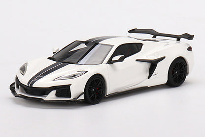 [ Back-order ] TSM TSM430669 1:43 Chevrolet Corvette Z06 2023 Arctic White model car