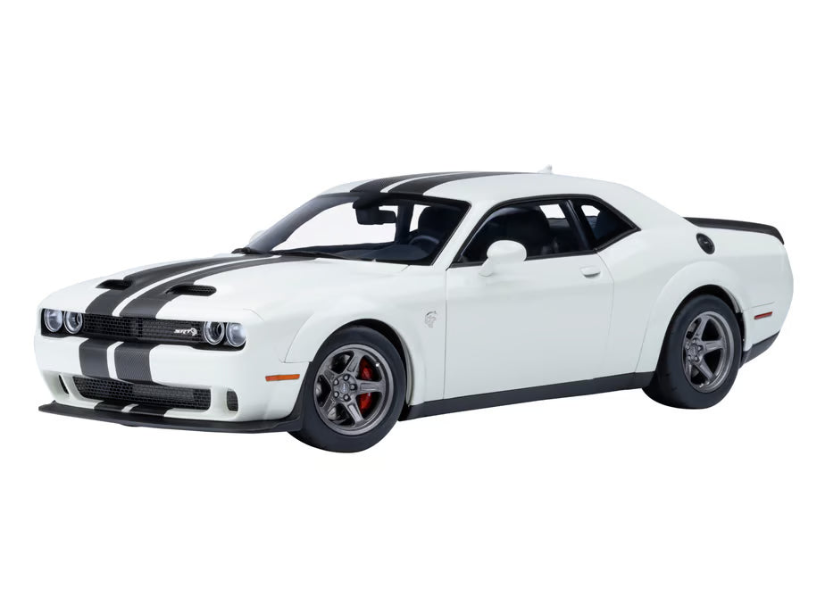 [ Back-order ] AUTOart 71766 1:18 Dodge Challenger SRT Superstock 23 White Carbon Black Stripe model car