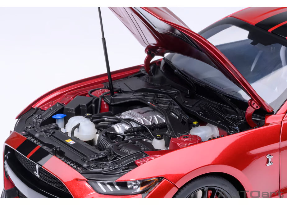 [ Back-order ] AUTOart 73098 1:18 Ford Mustang Shelby GT500 Red Black Stripe model car
