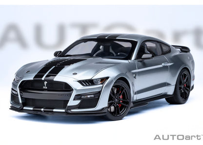 [ Back-order ] AUTOart 73096 1:18 Ford Mustang Shelby GT500 Silver Black Stripe model car