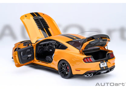 [ Back-order ] AUTOart 73099 1:18 Ford Mustang Shelby GT500 Orange Black Stripe model car