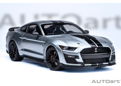 [ Back-order ] AUTOart 73096 1:18 Ford Mustang Shelby GT500 Silver Black Stripe model car