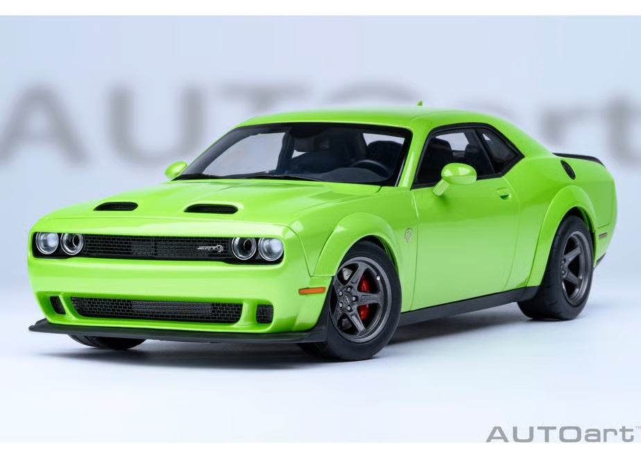 [ Back-order ] AUTOart 71769 1:18 Dodge Challenger SRT Super Stock 23 Metallic Lime Green model car