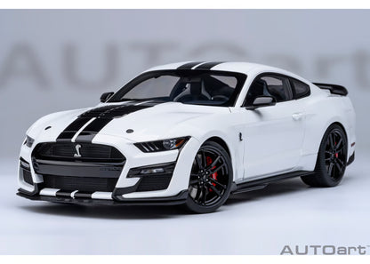 [ Back-order ] AUTOart 73095 1:18 Ford Mustang Shelby GT500 White Black Stripe model car