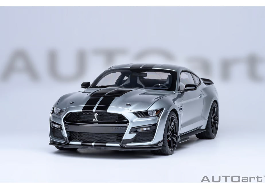 [ Back-order ] AUTOart 73096 1:18 Ford Mustang Shelby GT500 Silver Black Stripe model car
