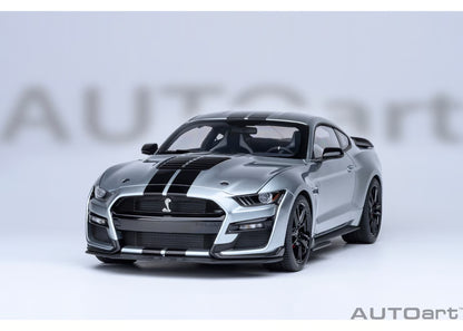 [ Back-order ] AUTOart 73096 1:18 Ford Mustang Shelby GT500 Silver Black Stripe model car