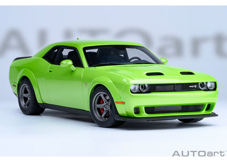 [ Back-order ] AUTOart 71769 1:18 Dodge Challenger SRT Super Stock 23 Metallic Lime Green model car