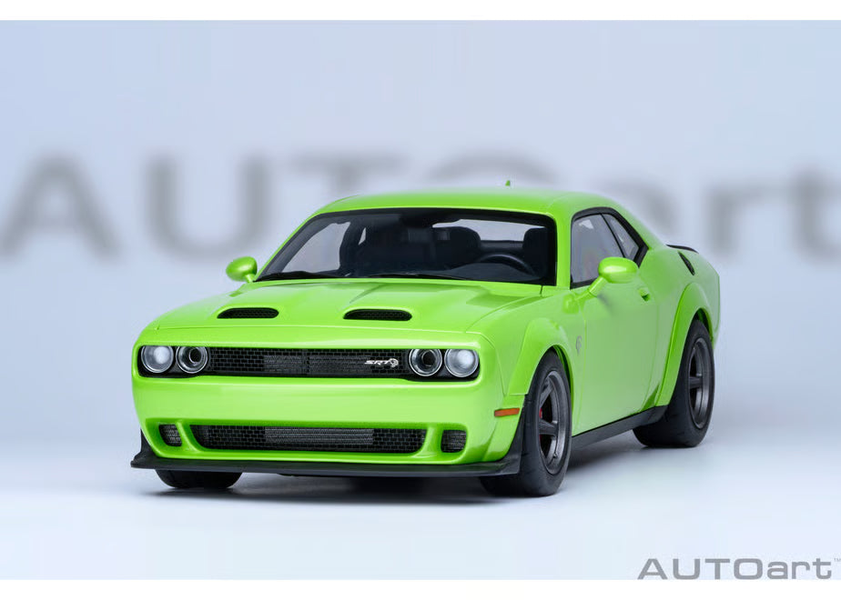 [ Back-order ] AUTOart 71769 1:18 Dodge Challenger SRT Super Stock 23 Metallic Lime Green model car