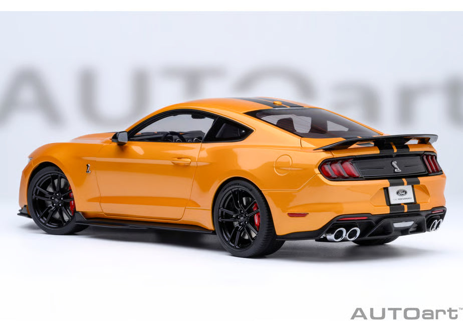 [ Back-order ] AUTOart 73099 1:18 Ford Mustang Shelby GT500 Orange Black Stripe model car