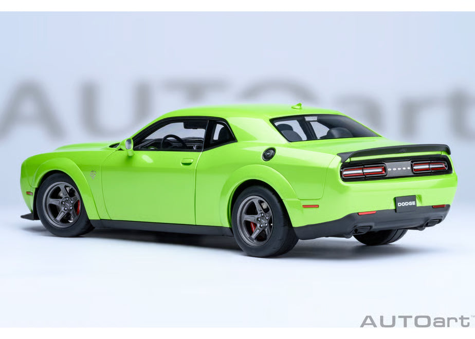 [ Back-order ] AUTOart 71769 1:18 Dodge Challenger SRT Super Stock 23 Metallic Lime Green model car