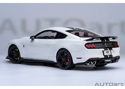 [ Back-order ] AUTOart 73095 1:18 Ford Mustang Shelby GT500 White Black Stripe model car