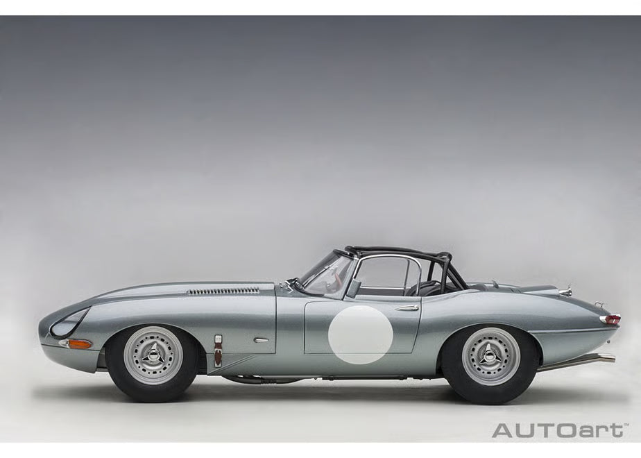 [ Back-order ] AUTOart 73646 1:18 Jaguar Lightweight E-Type Silver model car